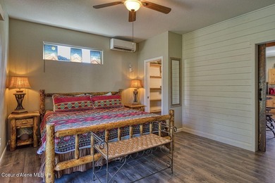 Turnkey waterfront retreat just minutes from downtown Sandpoint - photo 13