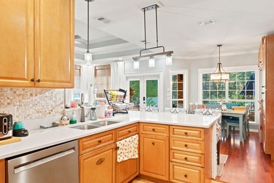 Welcome to your own private Gulf Breeze retreat, where timeless - photo 15