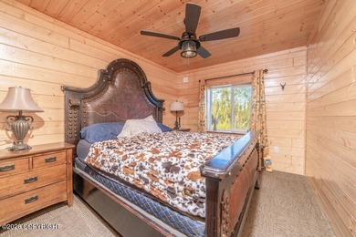 Rustic charm & modern convenience! Enjoy this spacious 2,280 sf - photo 28