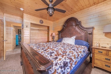 Rustic charm & modern convenience! Enjoy this spacious 2,280 sf - photo 29