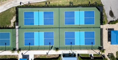 Welcome to 786 Regency Reserve Circle #1404, an elegant coach