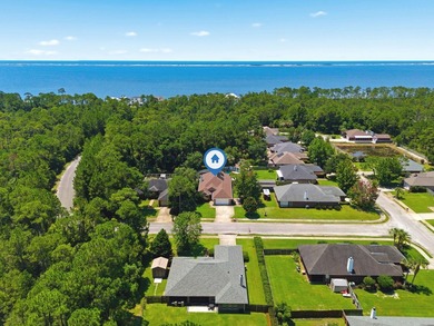 Welcome to your own private Gulf Breeze retreat, where timeless - photo 50