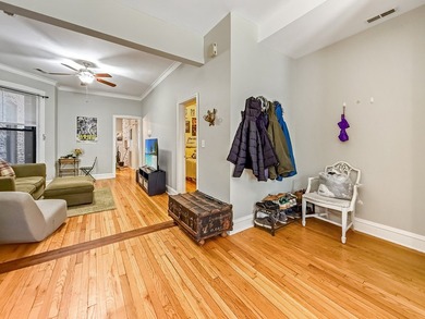 Exceptional opportunity to own a classic Chicago Greystone in - photo 3