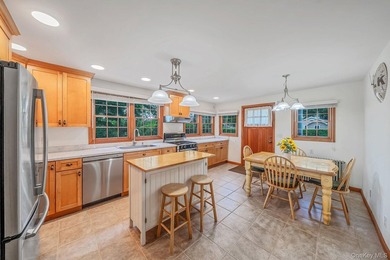 Welcome Home to your own hidden Bellport gem South of Montauk - photo 14