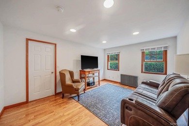 Welcome Home to your own hidden Bellport gem South of Montauk - photo 19
