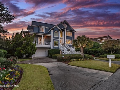 Iconic Wrightsville Beach home on sunset lagoon with private - photo 1