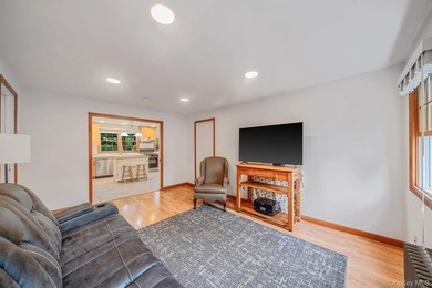 Welcome Home to your own hidden Bellport gem South of Montauk - photo 22