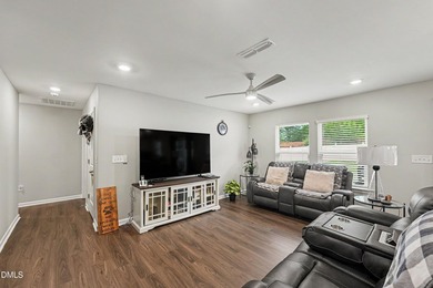 TAKING BACKUP OFFERS - Move-in ready and beautifully updated! - photo 3