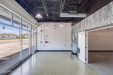 Excellent opportunity to own a two-unit commercial building in a - photo 25