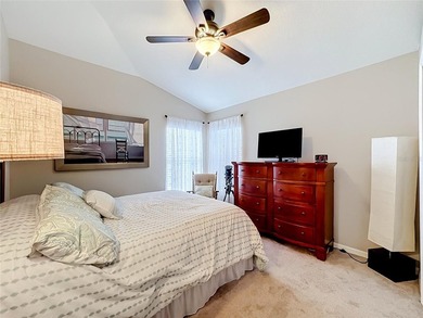 This thoughtfully designed Ryland-built St. Augustine floor-plan - photo 33