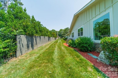 Discover a true Lake Norman gem! Tucked away on nearly an acre - photo 39