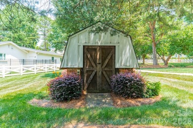 Discover a true Lake Norman gem! Tucked away on nearly an acre - photo 42