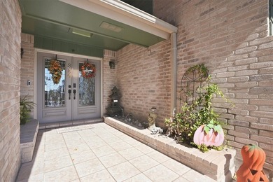 Experience the ultimate in coastal living in this stunning bay - photo 6