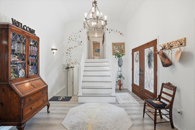 Experience the ultimate in coastal living in this stunning bay - photo 7