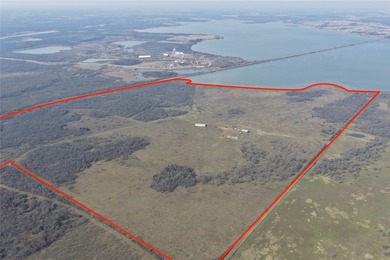An extraordinary opportunity to own 387 acres of pristine land - photo 2