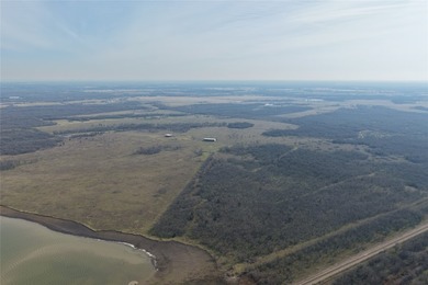 An extraordinary opportunity to own 387 acres of pristine land - photo 3