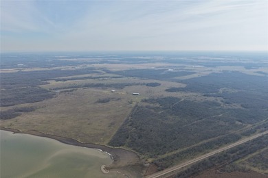 An extraordinary opportunity to own 387 acres of pristine land - photo 4