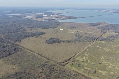 An extraordinary opportunity to own 387 acres of pristine land - photo 6
