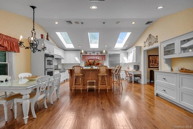 WELCOME TO #8 BRIARFIELD DRIVE - LAKE SUCCESS SPRAWLING COLONIAL - photo 12