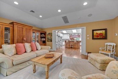 WELCOME TO #8 BRIARFIELD DRIVE - LAKE SUCCESS SPRAWLING COLONIAL - photo 14