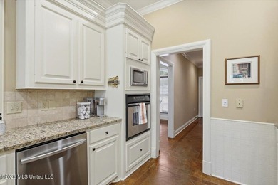 Located directly on the water in Lake Caroline, this beautifully - photo 19