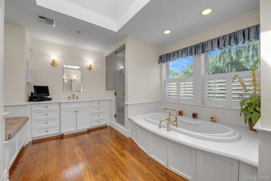 WELCOME TO #8 BRIARFIELD DRIVE - LAKE SUCCESS SPRAWLING COLONIAL - photo 23