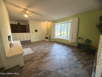 Enjoy waterfront living with this 3-bedroom, 2-bath home - photo 5