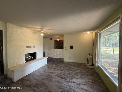 Enjoy waterfront living with this 3-bedroom, 2-bath home - photo 6