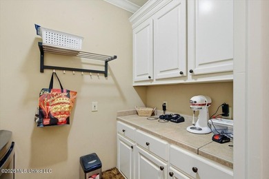 Located directly on the water in Lake Caroline, this beautifully - photo 27