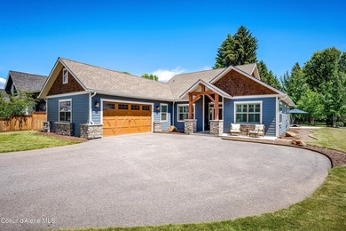 Situated within the serene waterfront community of The Cottages - photo 1