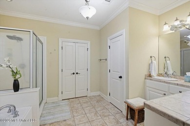 Located directly on the water in Lake Caroline, this beautifully - photo 33