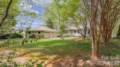 Tucked within a desirable lake community, this thoughtfully - photo 4