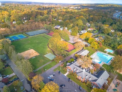 WELCOME TO #8 BRIARFIELD DRIVE - LAKE SUCCESS SPRAWLING COLONIAL - photo 37