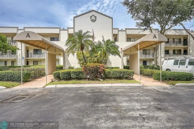 (private lake, pond, creek) Condo For Sale in Tamarac Florida