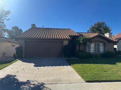 Menifee Lakes Home Active Under Contract in Menifee California