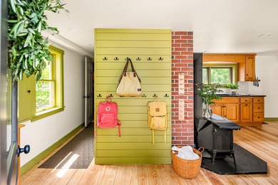 Welcome to The Farmhouse on Crawford, a beautifully renovated - photo 3