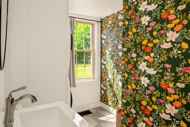 Welcome to The Farmhouse on Crawford, a beautifully renovated - photo 6