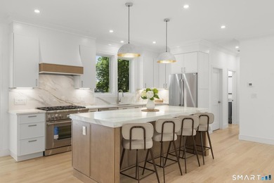 Experience exceptional contemporary design and detail in this - photo 7
