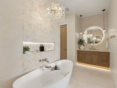 A Masterpiece in the exclusive North Harbour enclave on Lake - photo 28
