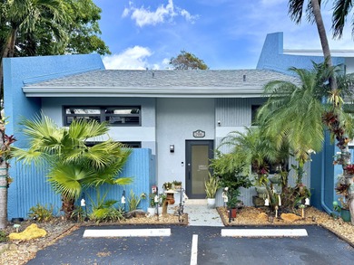 Blue Heron Lake Townhome/Townhouse For Sale in Oakland Park Florida