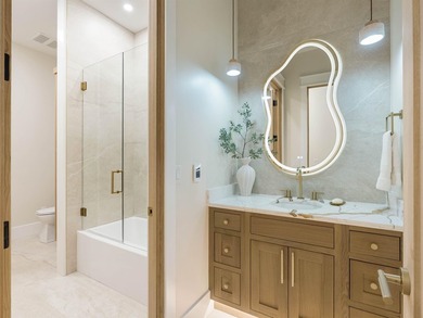 A Masterpiece in the exclusive North Harbour enclave on Lake - photo 38