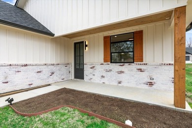Offered at $16,000 below appraisal! If quality and style are - photo 43