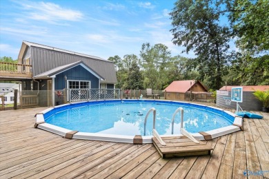 Lake Home For Sale in Guntersville, Alabama