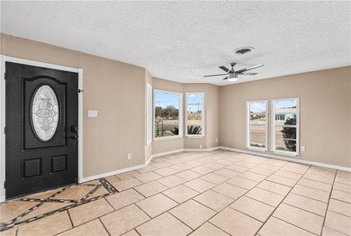 Experience the perfect blend of classic style and modern comfort - photo 5
