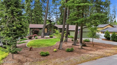 GOLF COURSE LIVING ON THE 5TH FAIRWAY AT AVONDALE. Beautifully - photo 1
