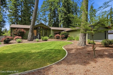 GOLF COURSE LIVING ON THE 5TH FAIRWAY AT AVONDALE. Beautifully - photo 4
