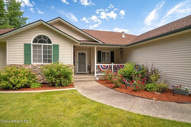 Experience the best of North Idaho living in Twin Lakes Village! - photo 3