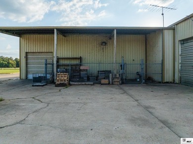 Large Warehouse located North of Delhi Louisiana located on - photo 28