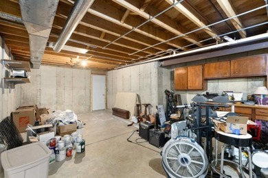 Rare opportunity to own a private 5.14-acre horse property in - photo 29