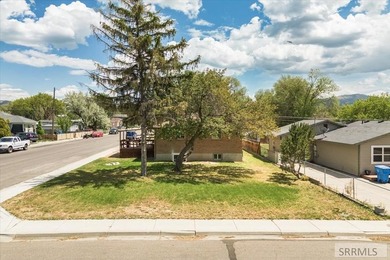 Totally renovated brick home in a great neighborhood! This - photo 37